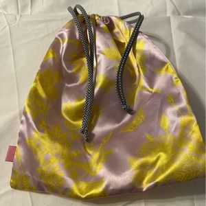 Ipsy makeup bag